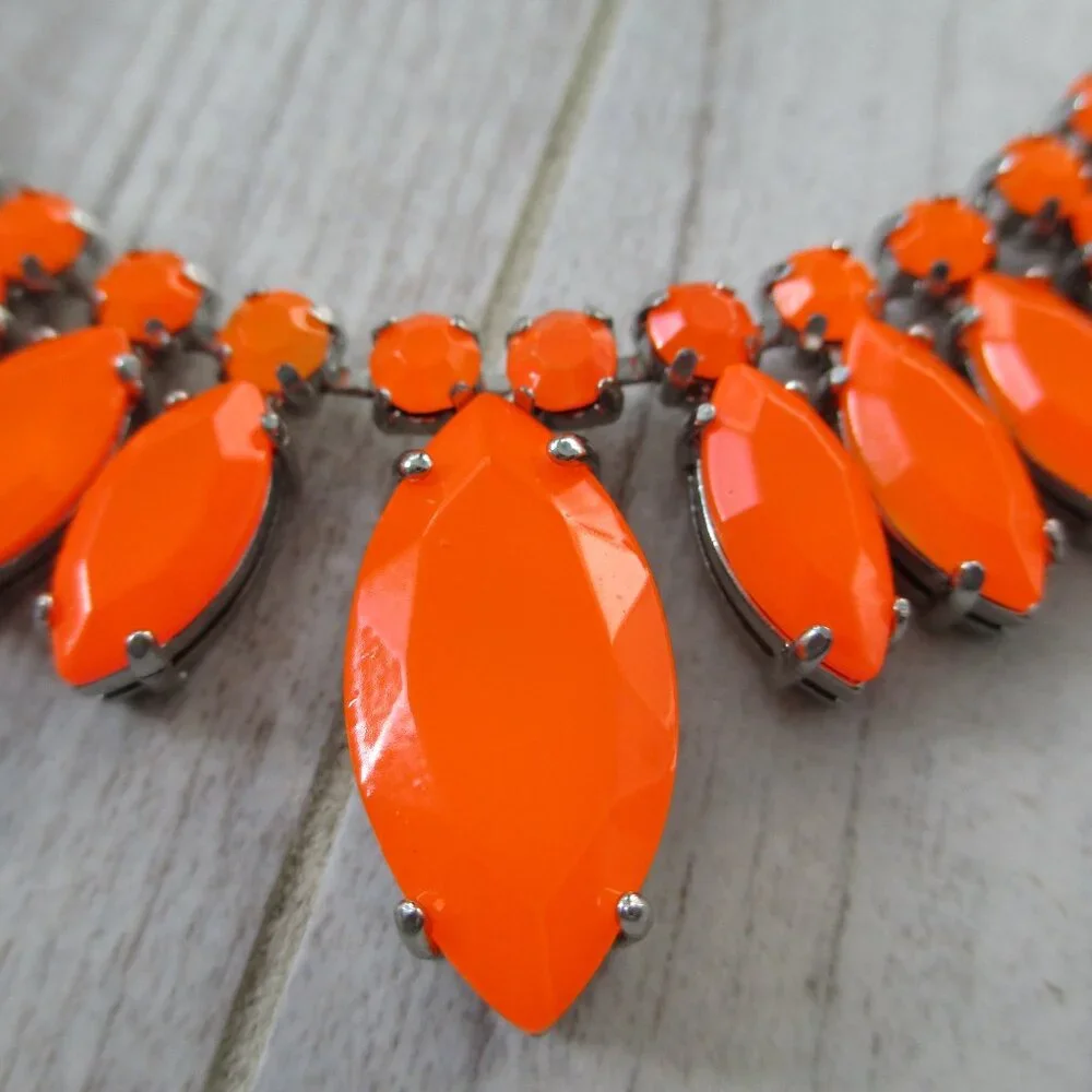 Ann Taylor orange glass necklace - Picture 2 of 2